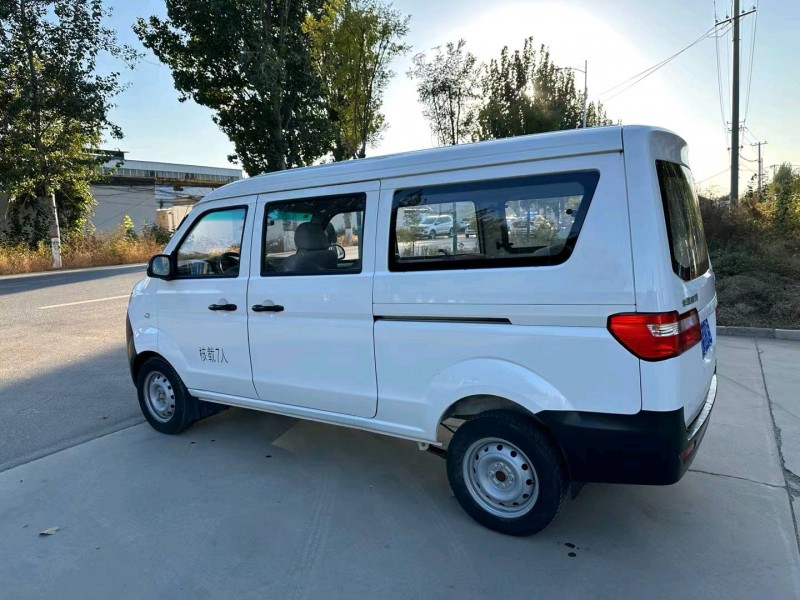 保定21年华晨小海狮X303