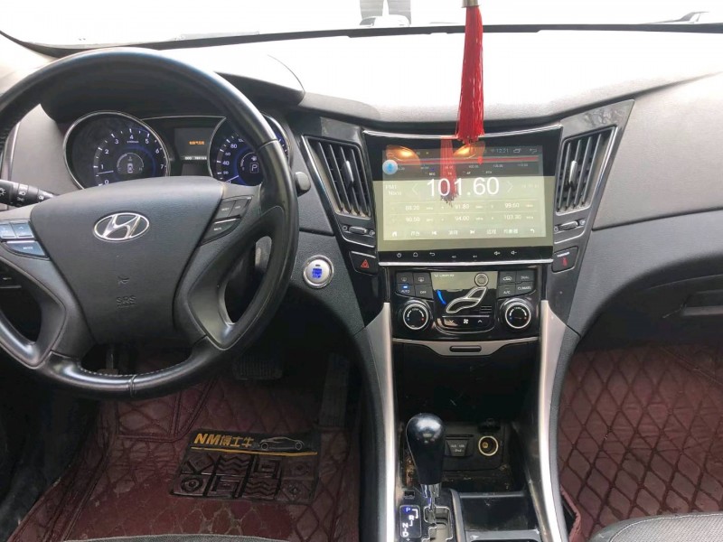 保定13年现代索纳塔八6