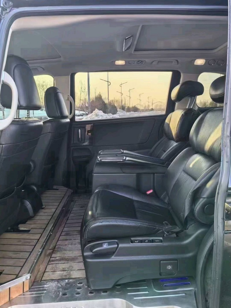 邯郸19年本田艾力绅8