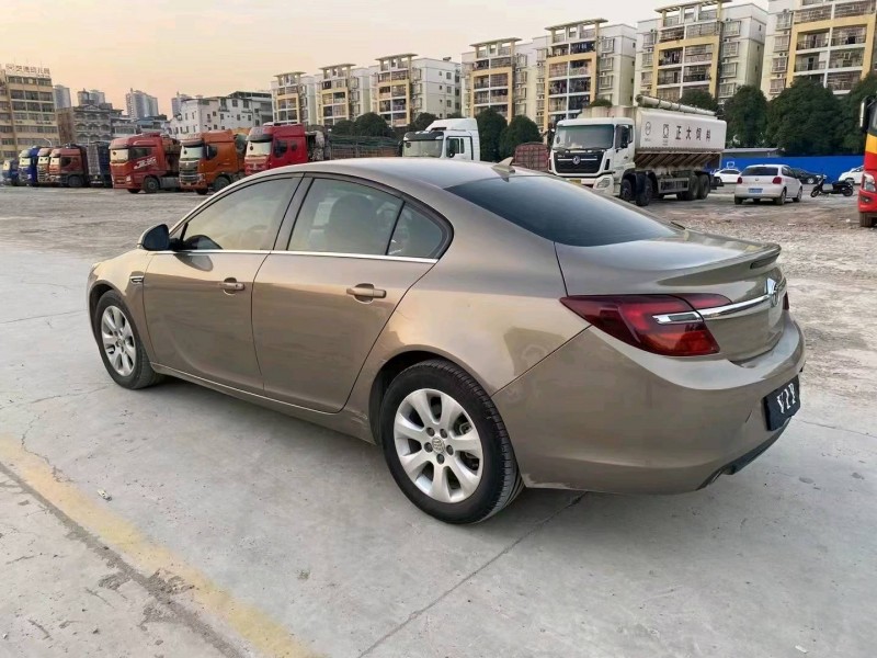 南宁14年别克君威7