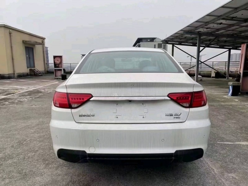 湖州23年吉利帝豪EV9