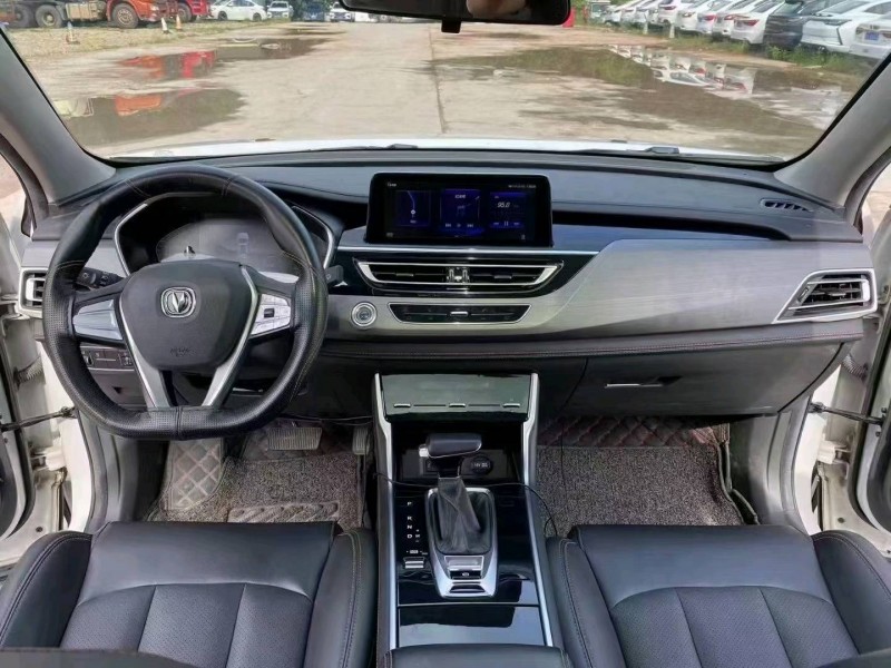 南寧21年長安汽車CS755