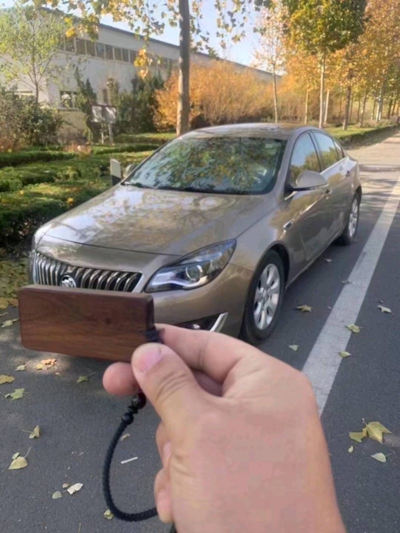 东营14年别克君威7