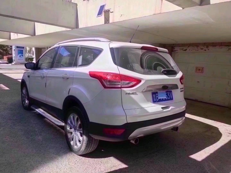 青岛14年福特翼虎4