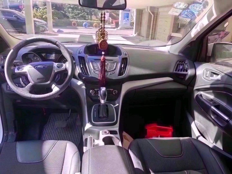 青岛14年福特翼虎6