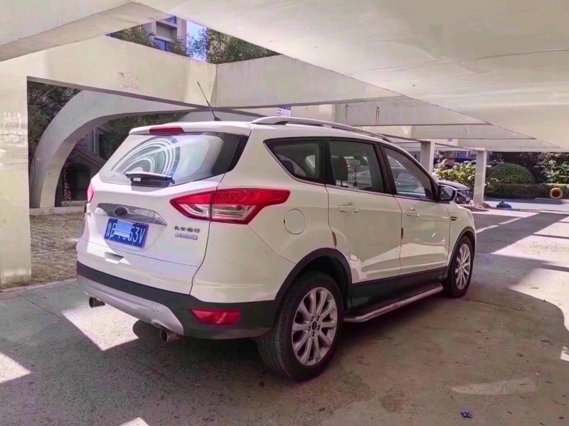 青岛14年福特翼虎7