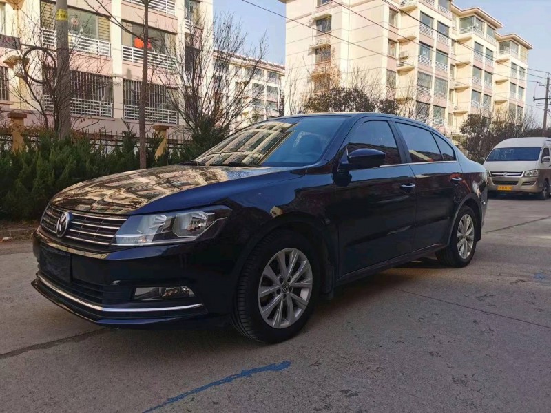 东营17年大众朗逸2