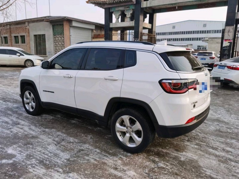 保定17年Jeep指南者4