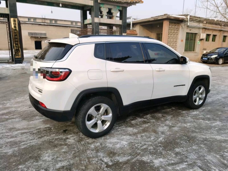 保定17年Jeep指南者8