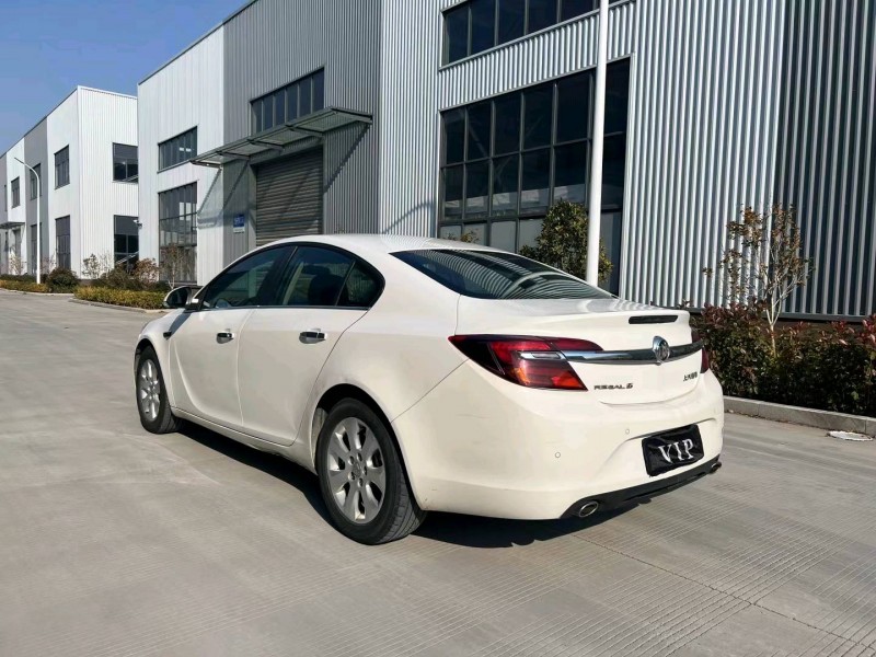 徐州17年别克君威7