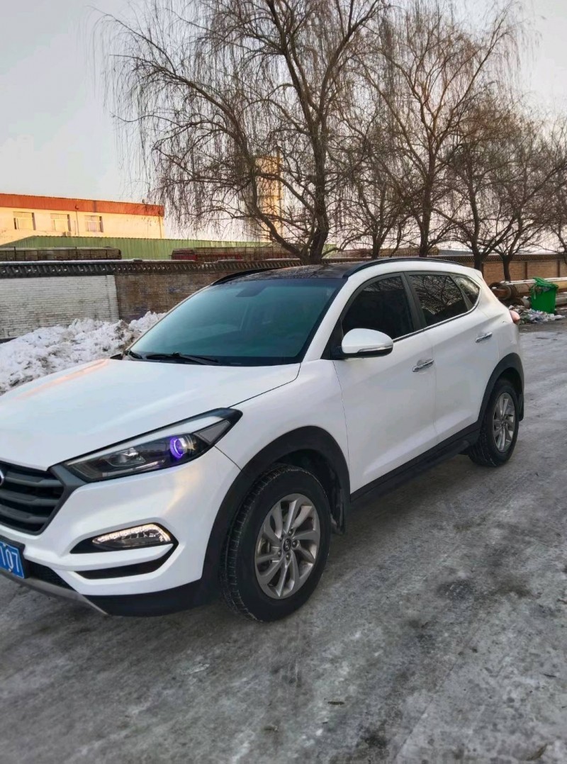 保定17年现代途胜3