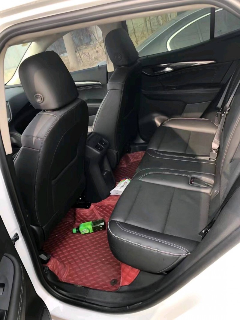 枣庄22年别克昂科威2