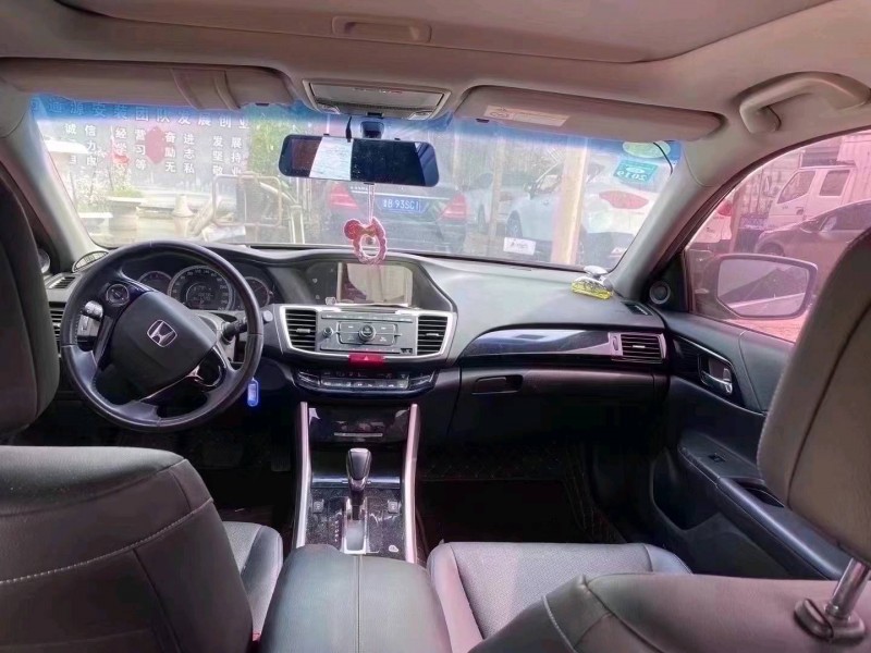 枣庄17年本田雅阁8