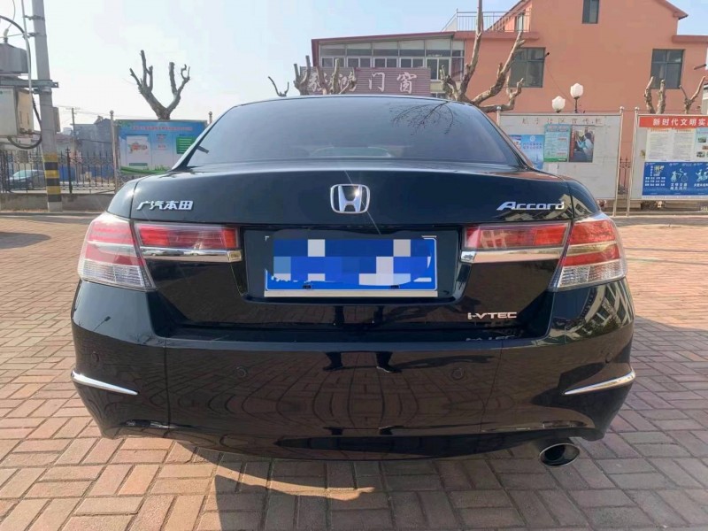 枣庄13年本田雅阁2