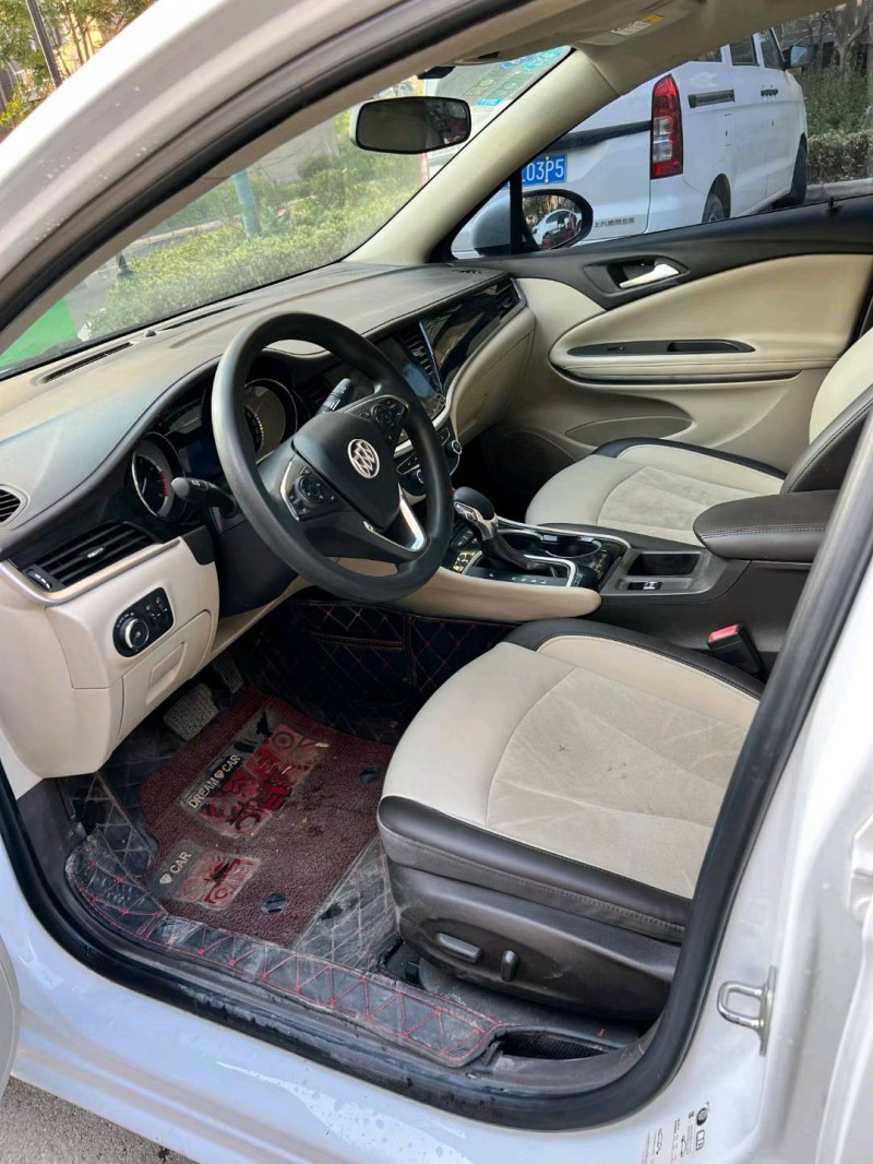 徐州17年别克威朗6