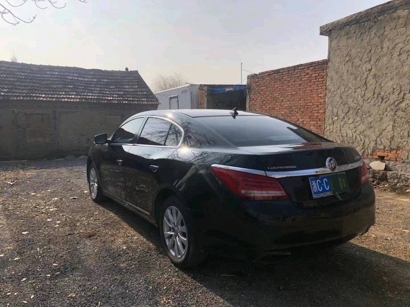 枣庄15年别克君越3