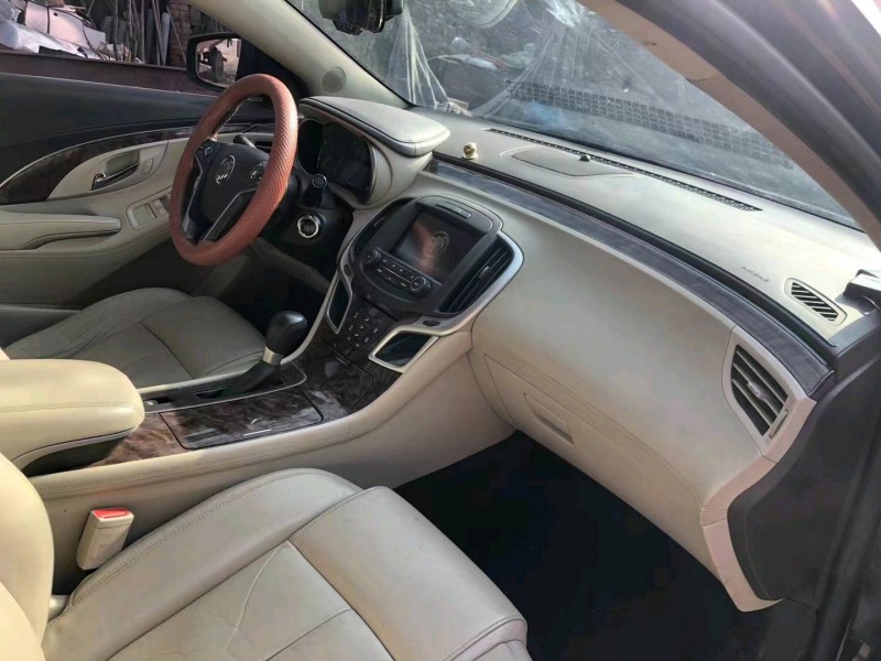 枣庄15年别克君越5