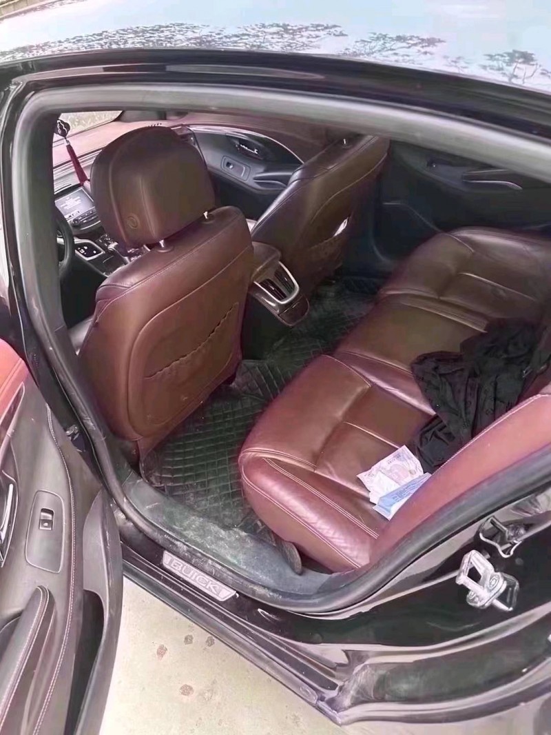 东营14年别克君越5