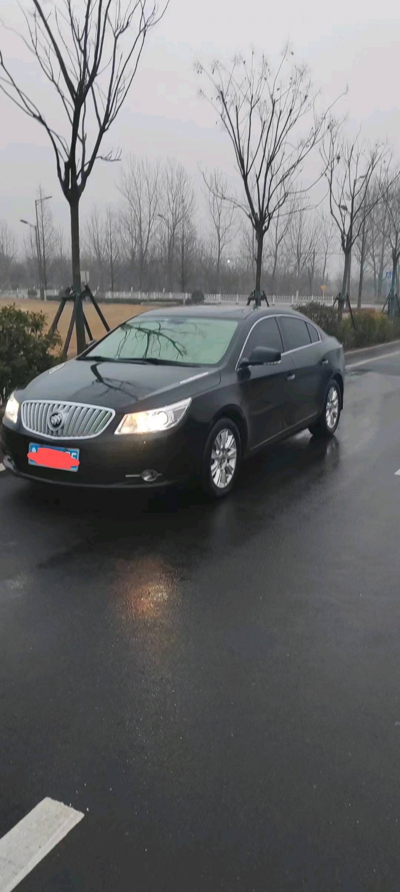 枣庄13年别克君越2