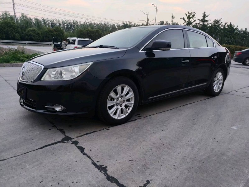 徐州13年别克君越3