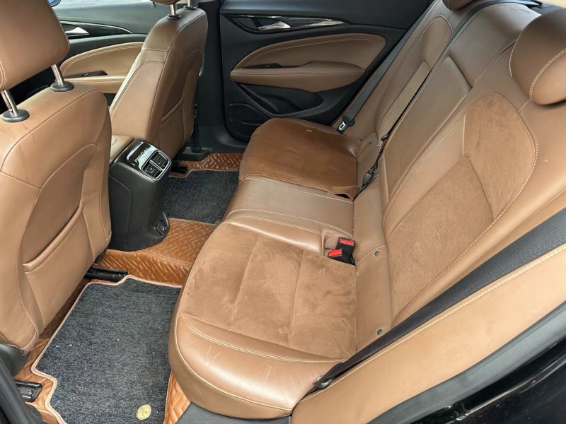 徐州18年别克君威5