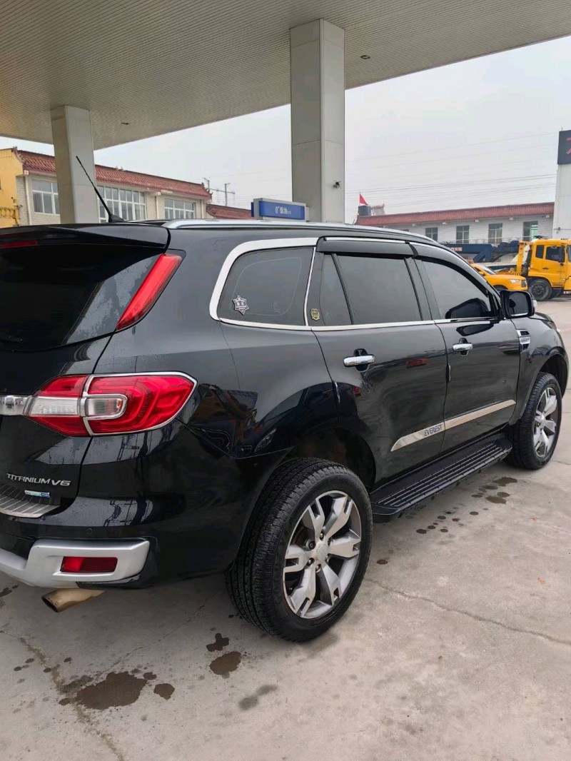 保定18年福特撼路者7