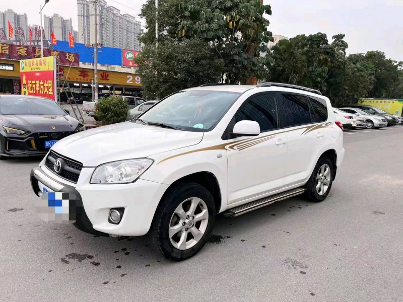 东营12年丰田RAV42