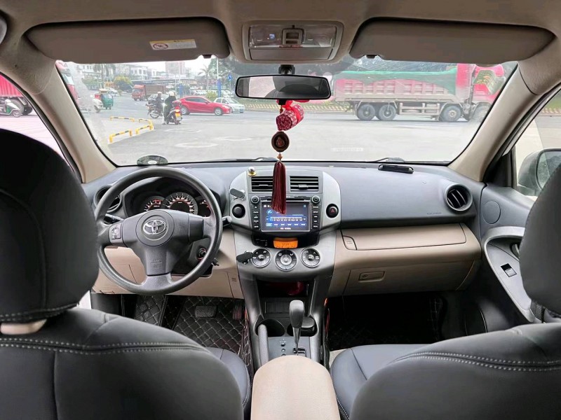 东营12年丰田RAV43