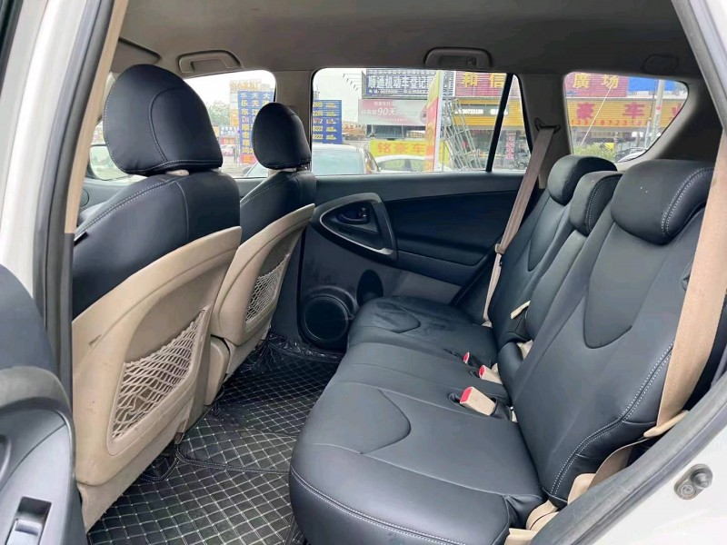 东营12年丰田RAV46