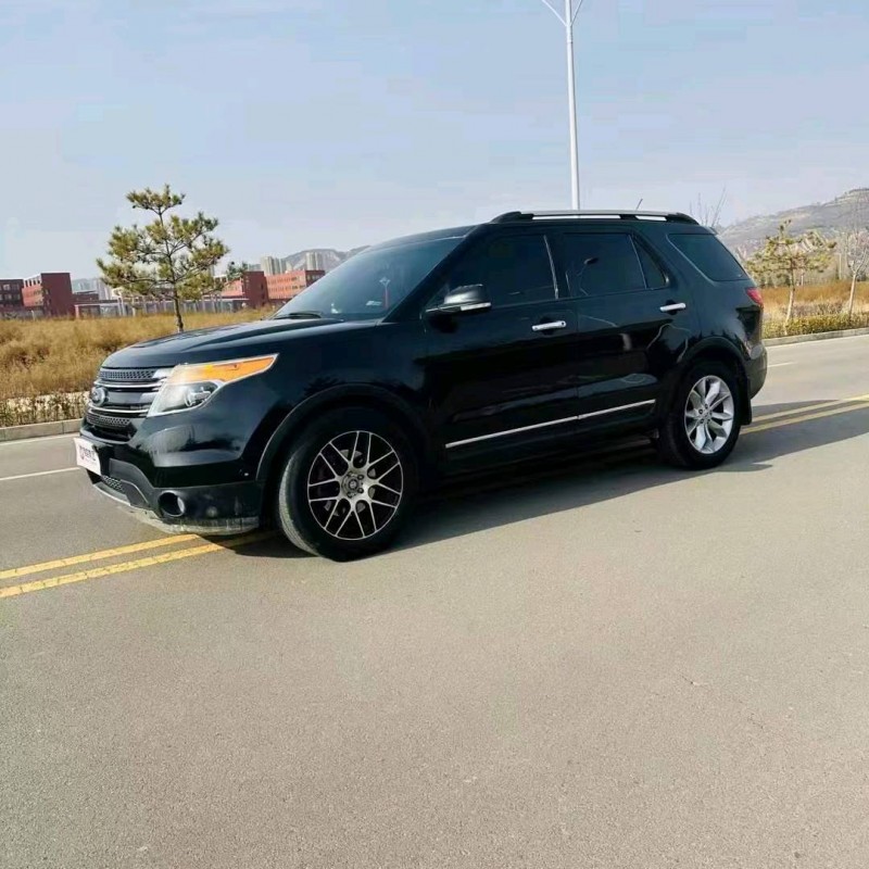 东营15年福特探险者2