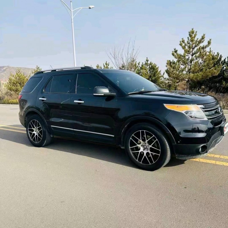 东营15年福特探险者3