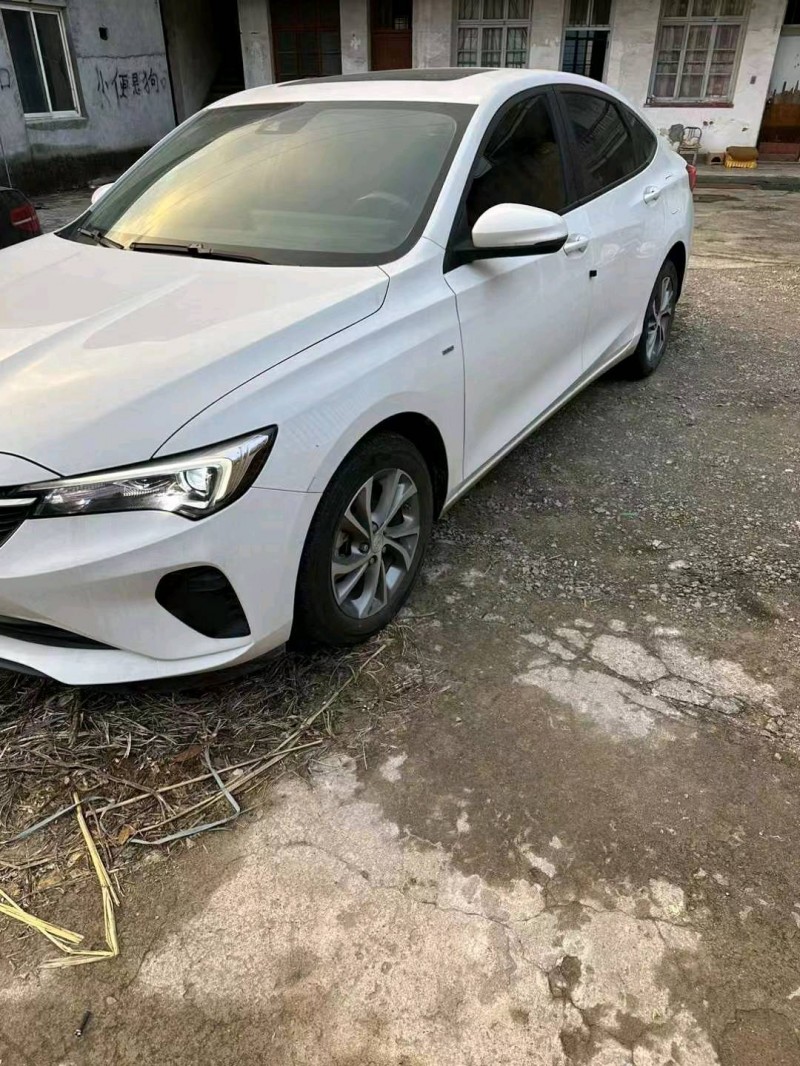 东营22年别克威朗3