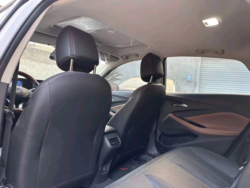 东营22年别克威朗4