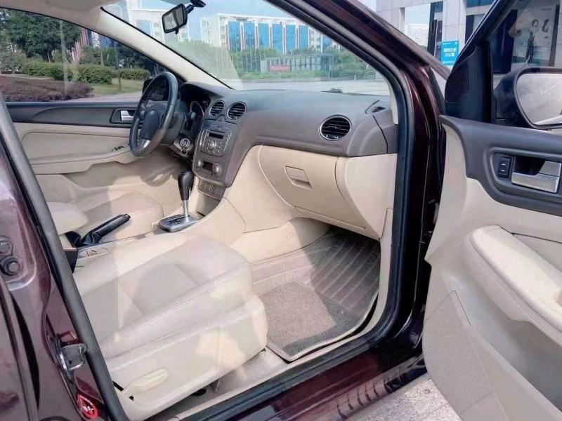 枣庄15年福特福克斯4