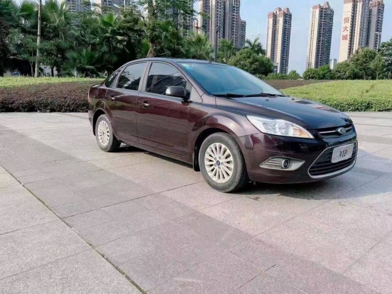 枣庄15年福特福克斯8