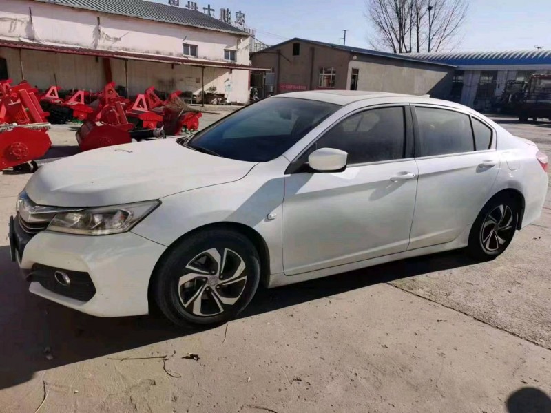 汕头18年本田雅阁6