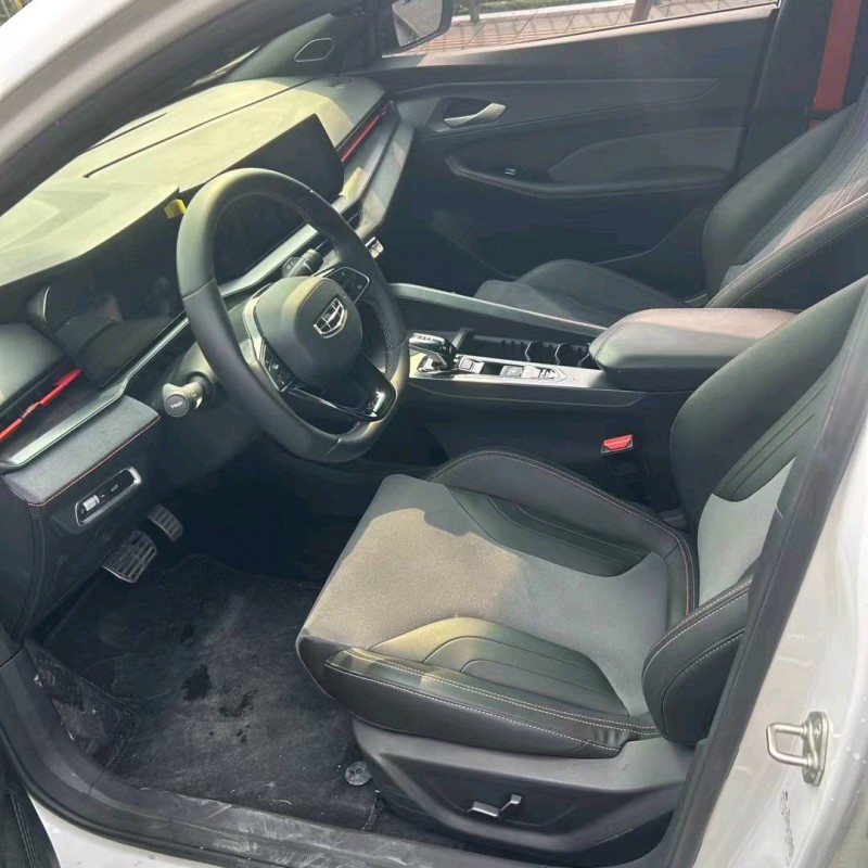 成都22年吉利缤瑞3