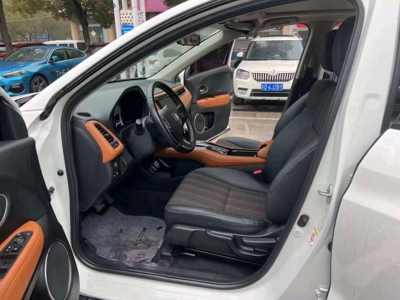 徐州15年本田缤智5