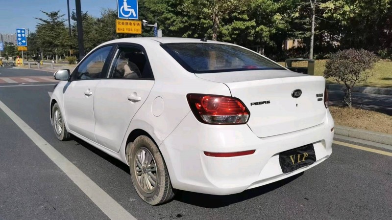 广州19年起亚焕驰7
