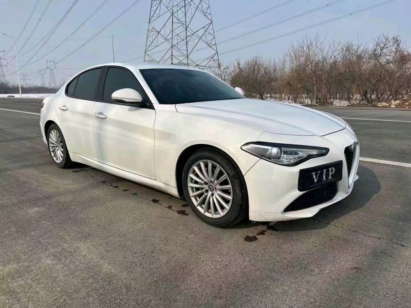 常州17年阿尔法·罗密欧Giulia6