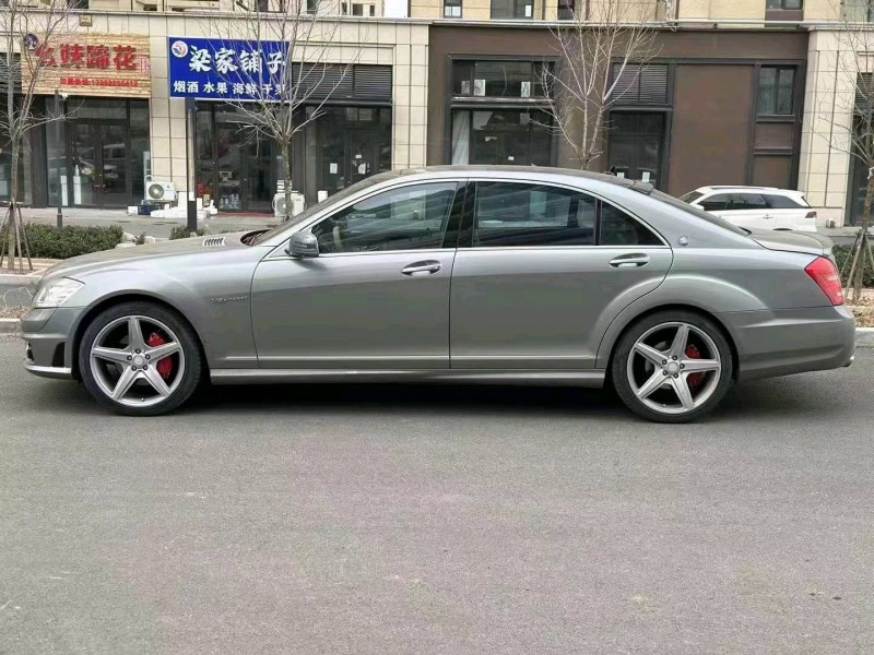 东营09年奔驰S2