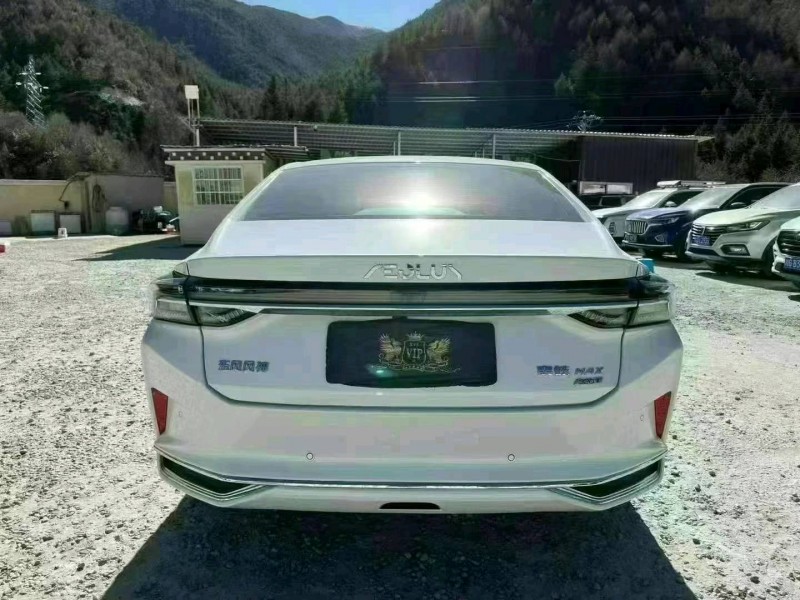 成都22年东风奕炫9