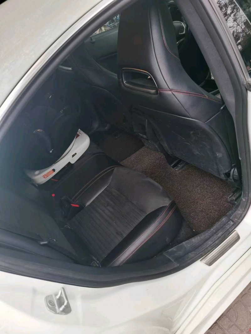 广州15年奔驰CLA4