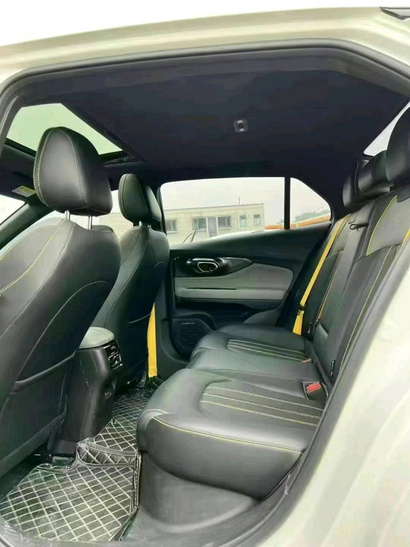 成都23年传祺影豹7