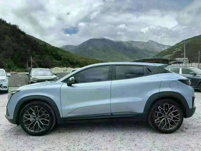 甘孜22年長安汽車UNI-T8
