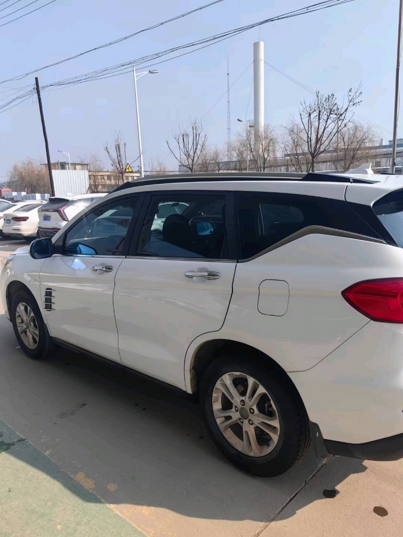 保定18年哈弗M68