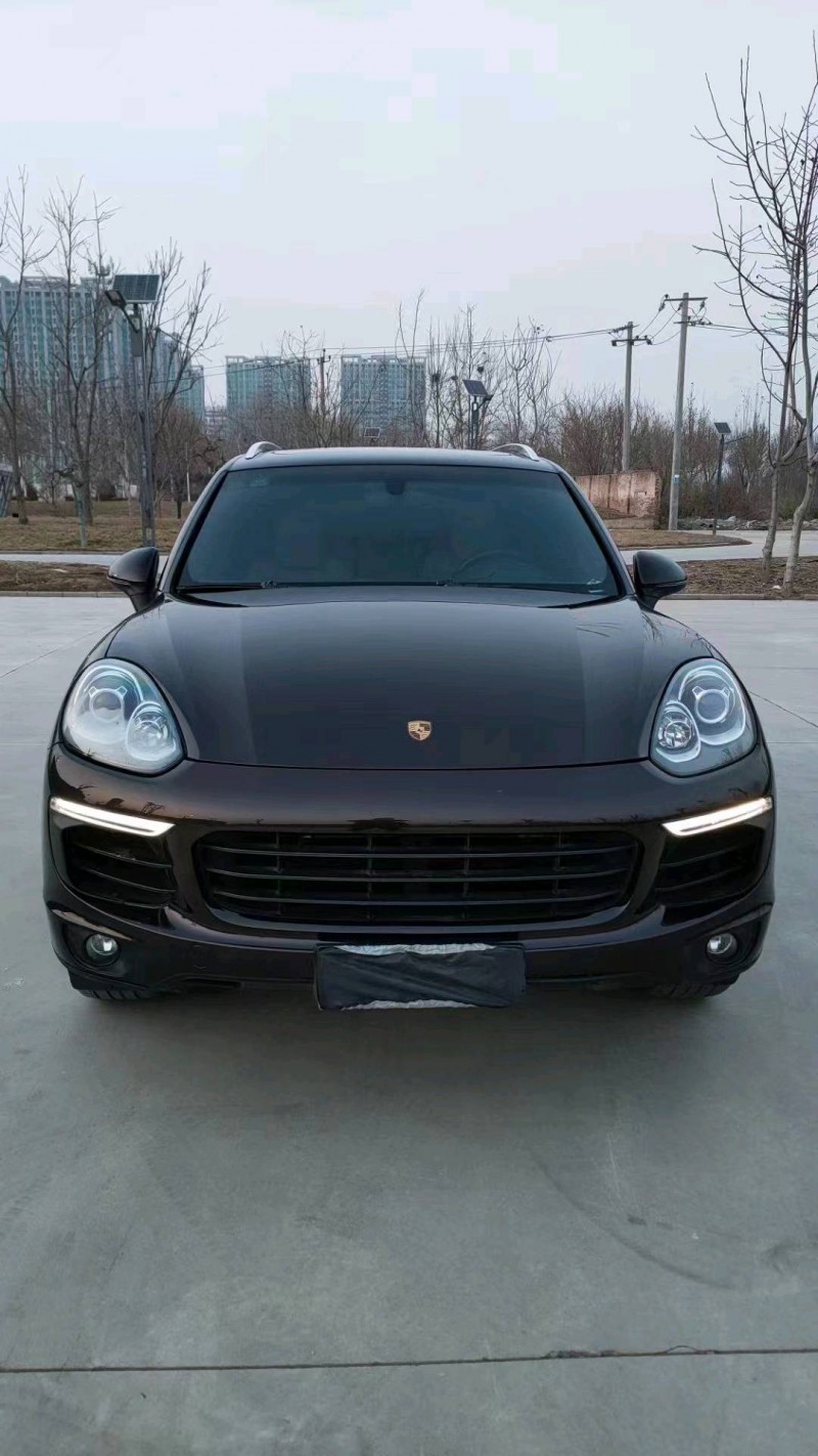 邯郸15年保时捷卡宴1