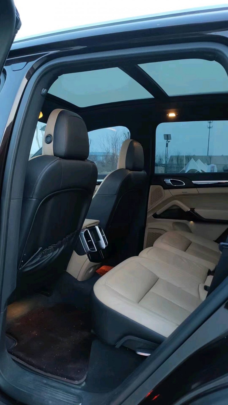 邯郸15年保时捷卡宴4