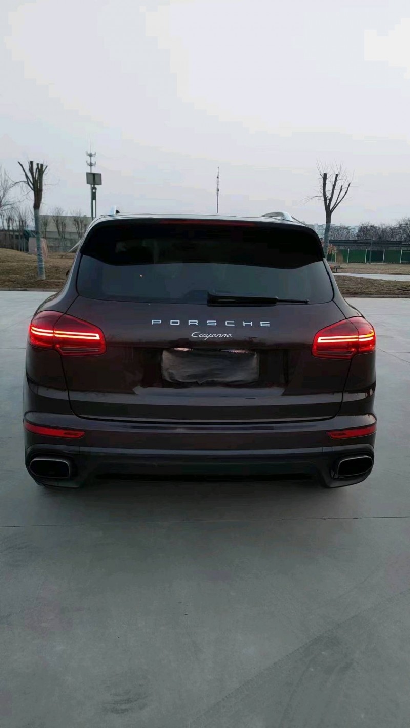 邯郸15年保时捷卡宴6