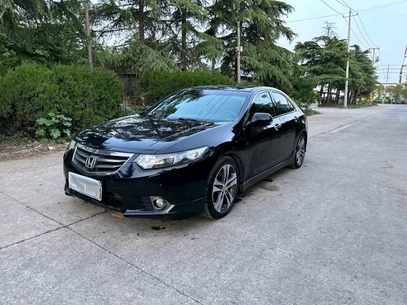 徐州13年本田思铂睿2